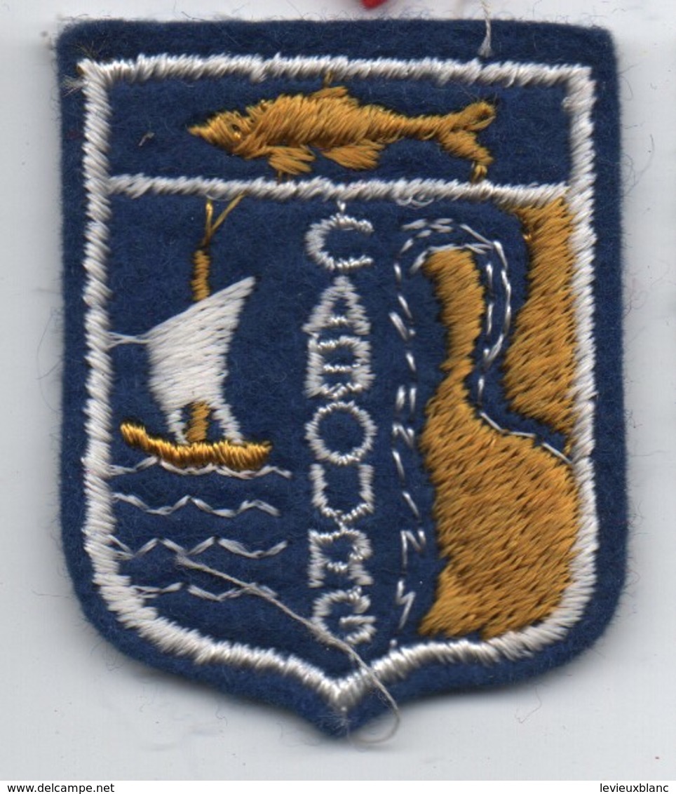 Ecusson Tissu Ancien/BrodéCABOURG/Calvados  /Vers 1960-1980    ET262 - Patches