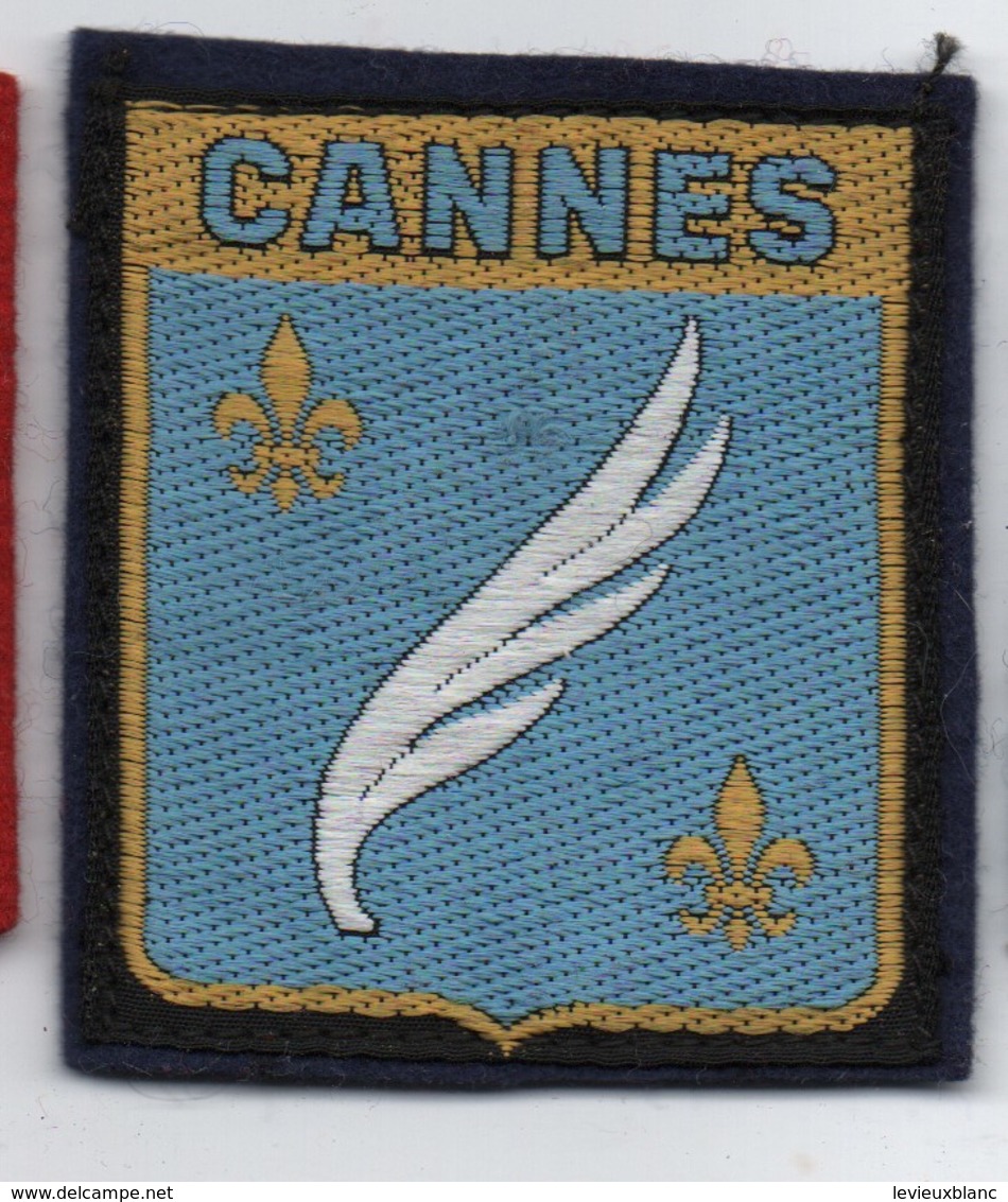 Ecusson Tissu Ancien/Brodé/CANNES / Alpes Maritimes /Vers 1960-1980    ET267 - Patches