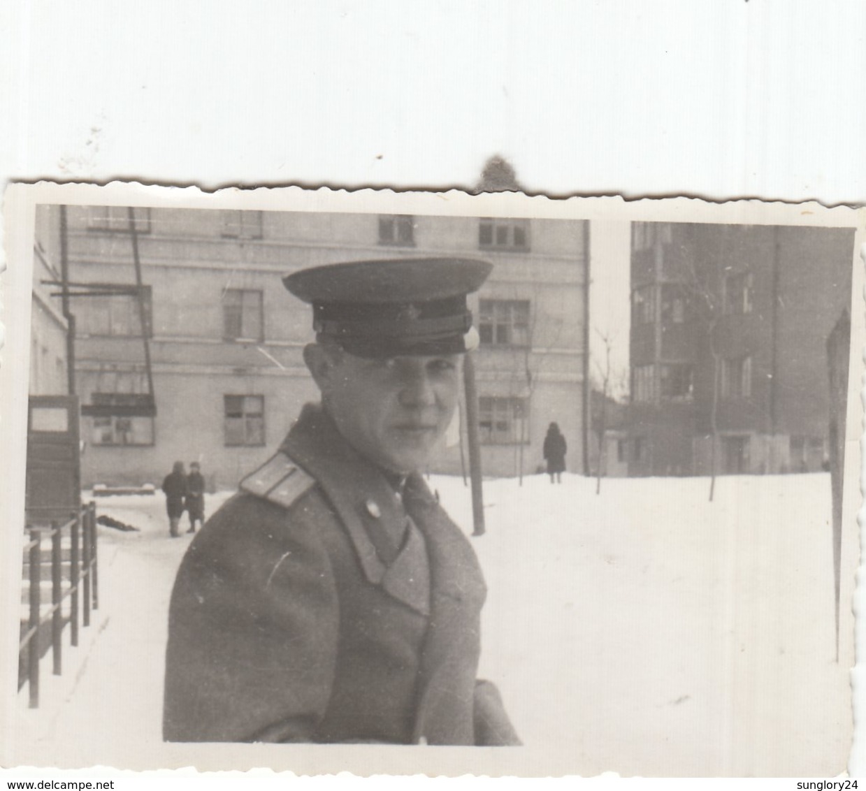 UKRAINE. #1527 A PHOTO. MILITARY WINTER, CIRCLE.  *** - Proyectores De Cine