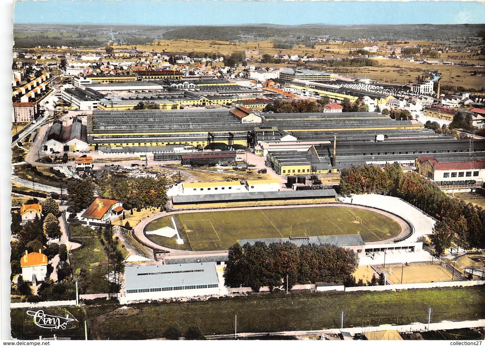 25-MONTBELIARD-LE STADE BONAL ET LES USINES PEUGEOT VUE GENERALE - Montbéliard