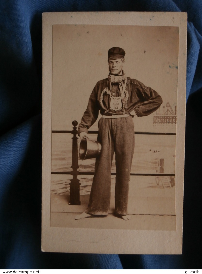 Photo CDV Daniels Dubar à Ostende - Métier, Employé Des Bains  Circa 1865 L438 - Old (before 1900)