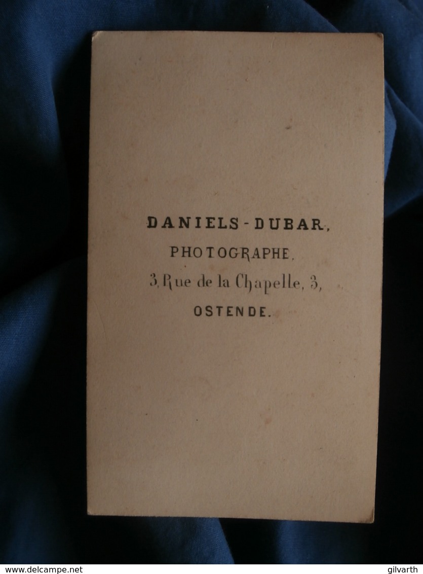 Photo CDV Daniels Dubar à Ostende - Métier, Employé Des Bains  Circa 1865 L438 - Old (before 1900)