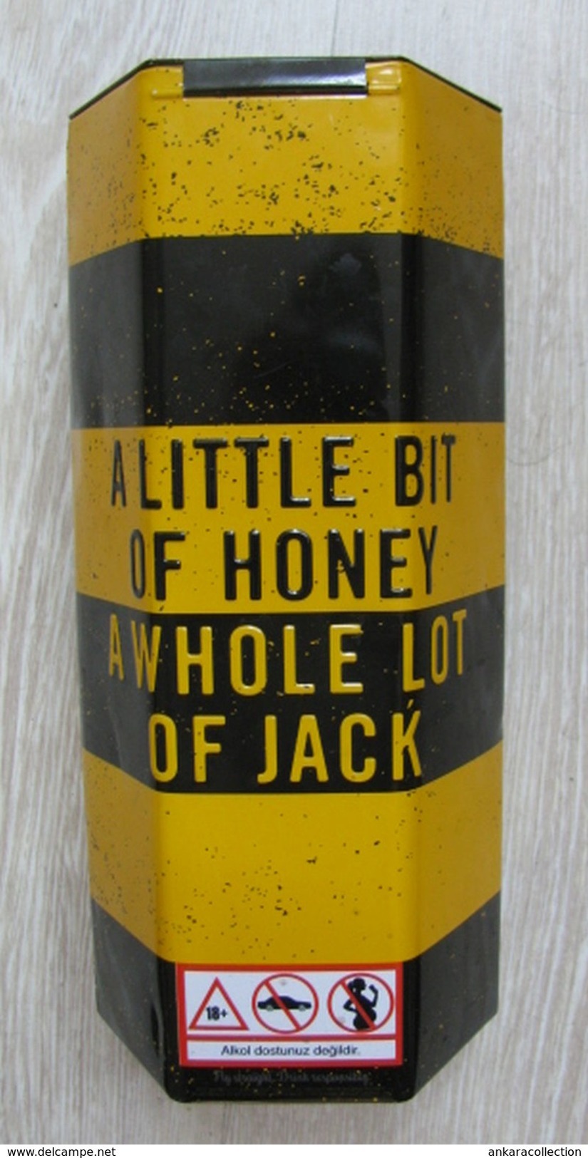 AC - JACK DANIEL'S TENNESSEE HONEY WHISKEY A LITTLE BIT OF HONEY A WHOLE LOT OF JACK EMPTY TIN BOX BLIK FROM TURKEY - Cannettes