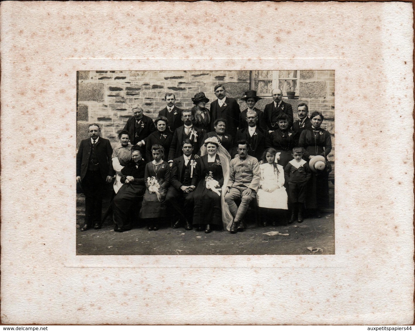 Grande Photo Originale Portrait De Mariés & Mariage, Les Invités, Poilu & Veuve, Enfants & Renards Vers 1910 - Personnes Anonymes