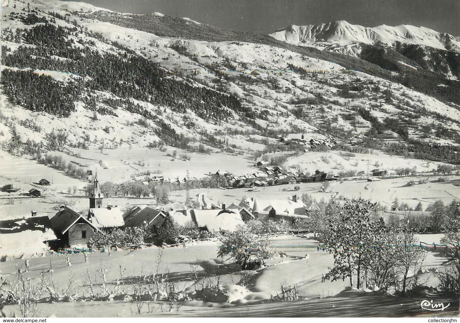 / CPSM FRANCE 05 "La Salle Les Alpes, Vue Générale " - Autres & Non Classés