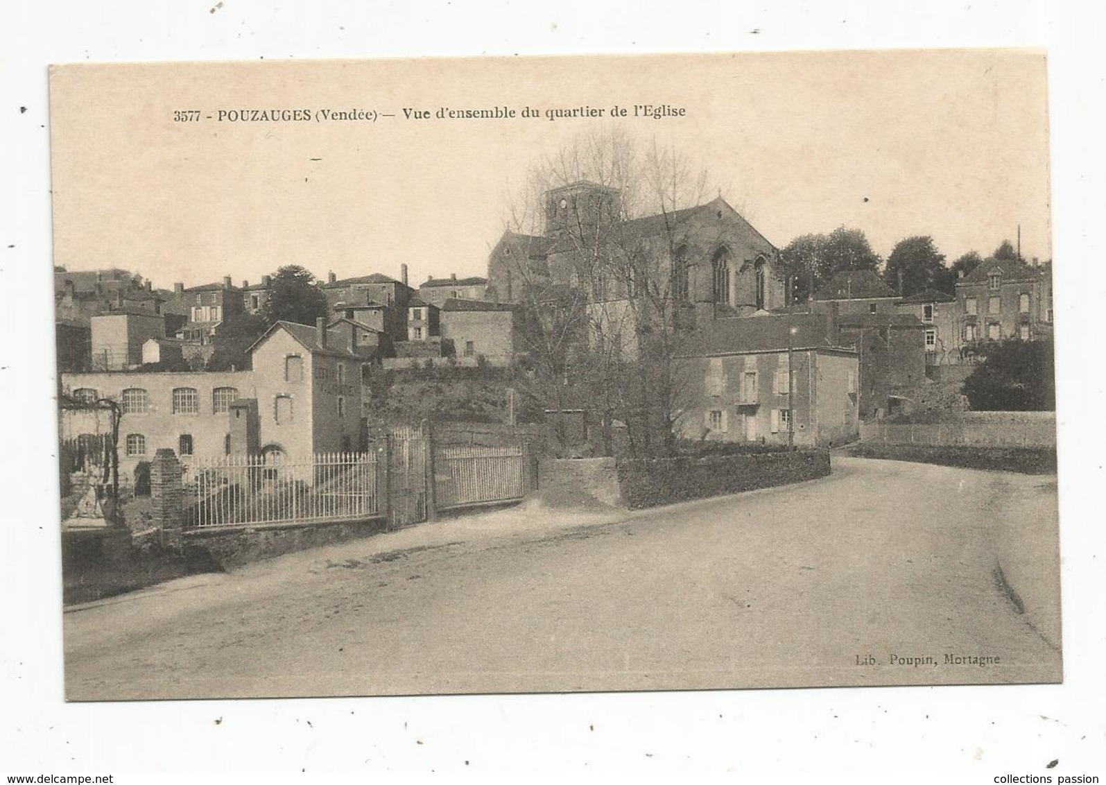 Cp, 85,  POUZAUGES ,  Vue D'ensemble  Du Quartier De L'église, Vierge, Lib. Poupin - Pouzauges