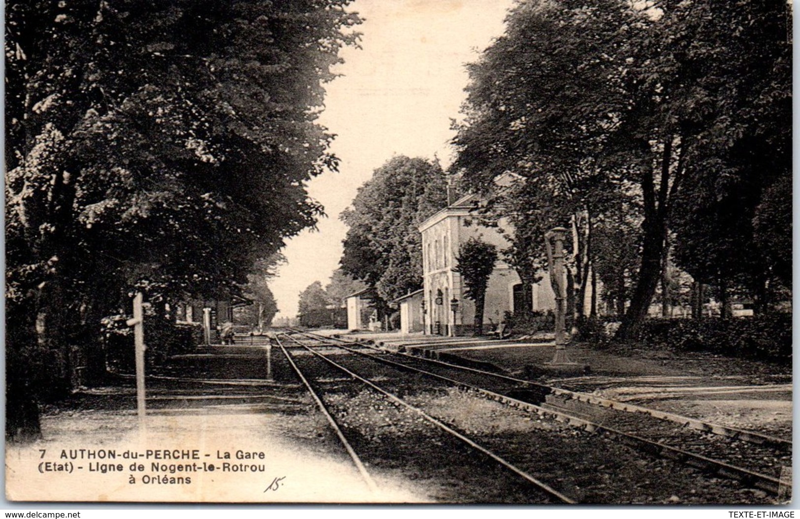 28 AUTHON DU PERCHE - La Gare, Ligne Nogent Le Rotrou à Orleans - Autres & Non Classés