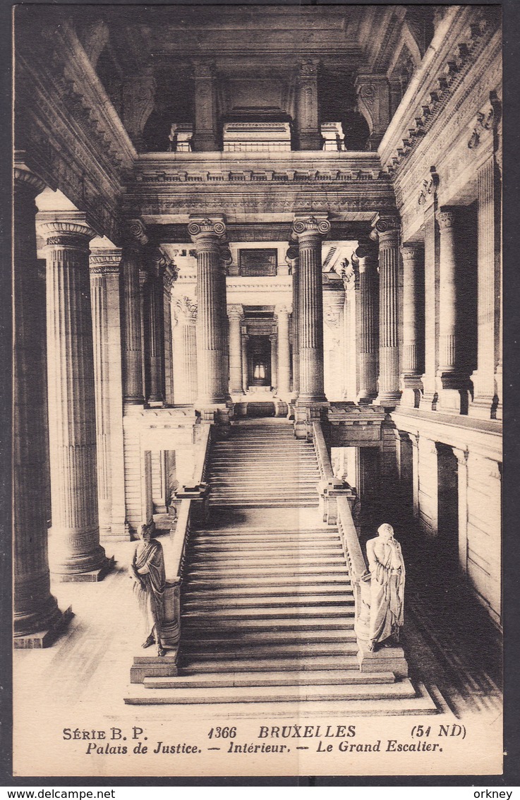 1366 Bruxelles  Palais De Justice Intérieur Le Grand Escalier - Monumenten, Gebouwen