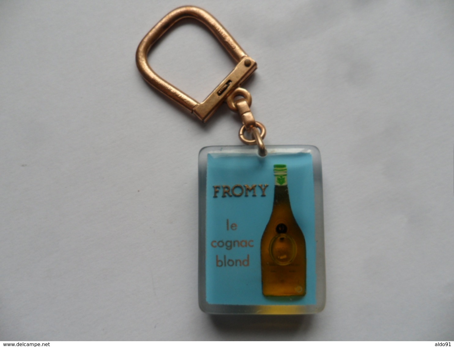 (Publicité - Porte-clés Bourbon à Bulle ...) -  COGNAC  " FROMY "  ..............voir Scans - Porte-clefs