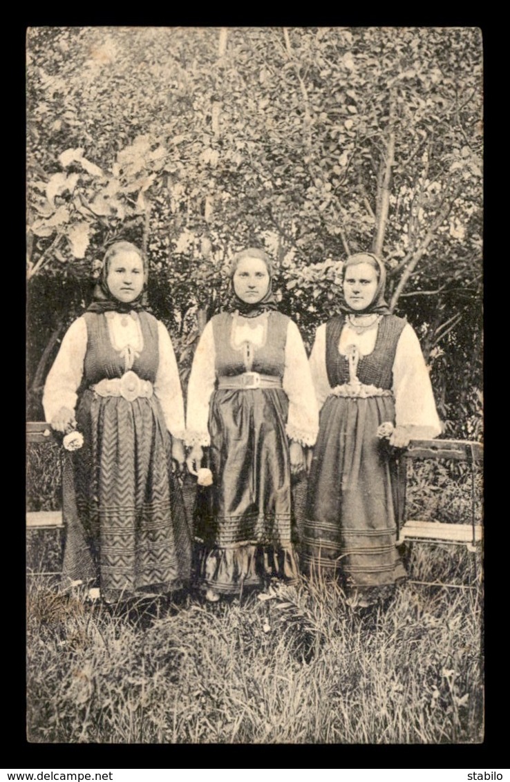 SERBIE - CARIBROD - FEMMES EN COSTUMES - Serbia