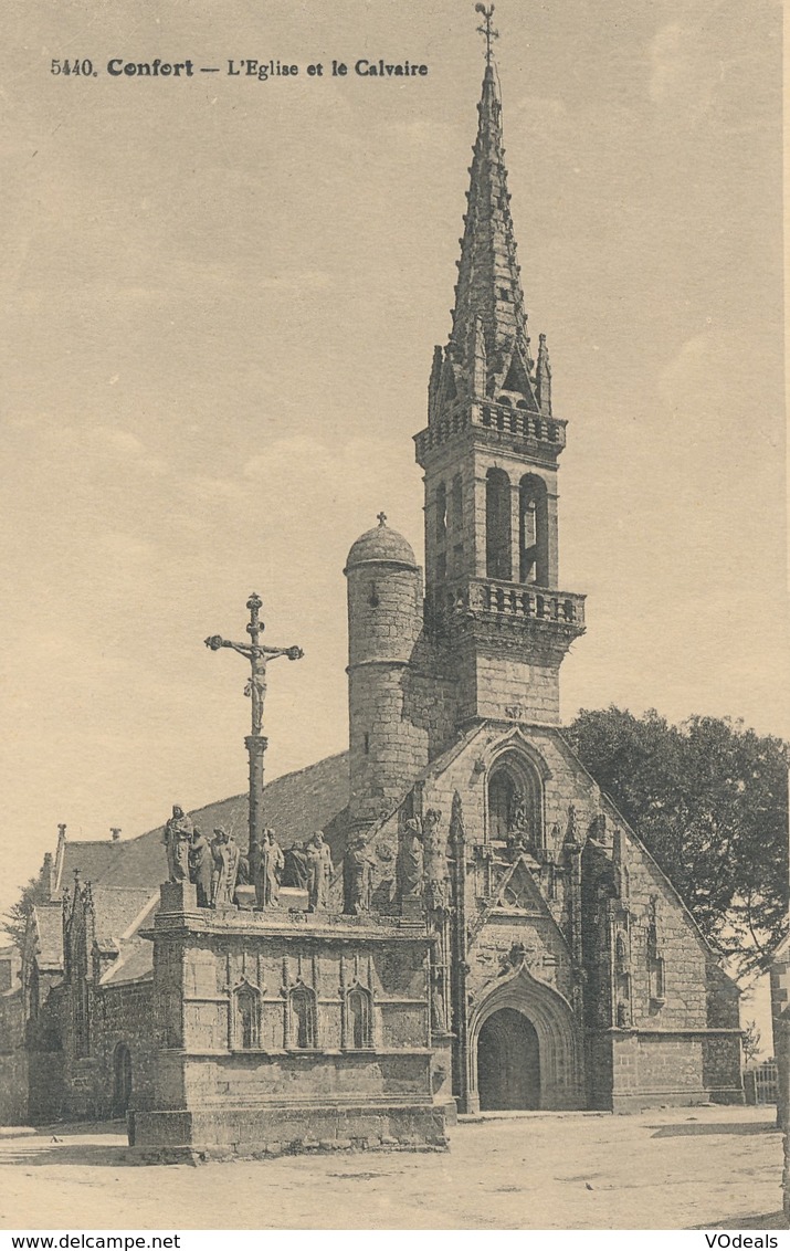 CPA - France - (29) Finistère -  Confort-Meilars - L'Eglise Et Le Calvaire - Confort-Meilars