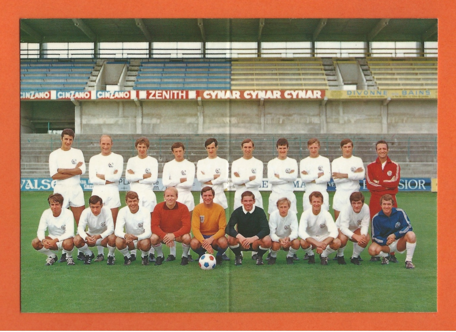 FC Football Club La Chaux-de-Fonds 1970 - Stade,Stadium,Stadio, Fußball,Calcio,Fútbol,carte De Visite Pliable En Deux - Soccer