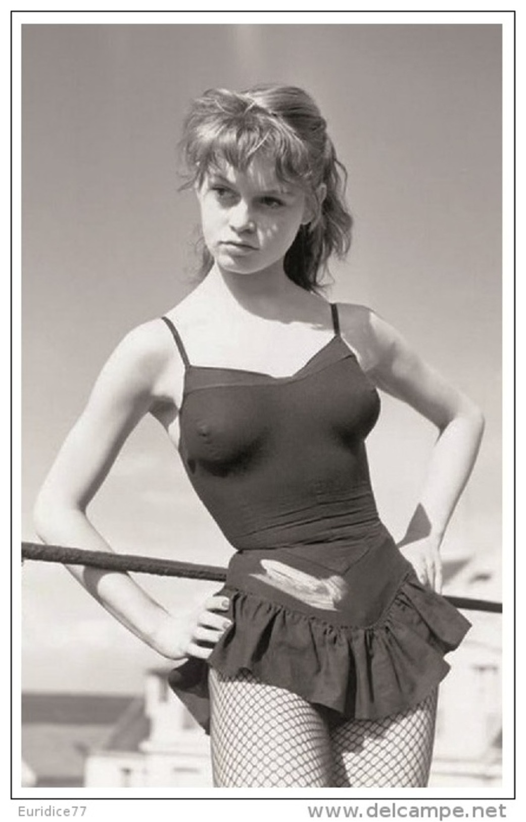 Sexy BRIGITTE BARDOT Actress PIN UP PHTO Postcard - Publisher RWP 2003 (97) - Artistas