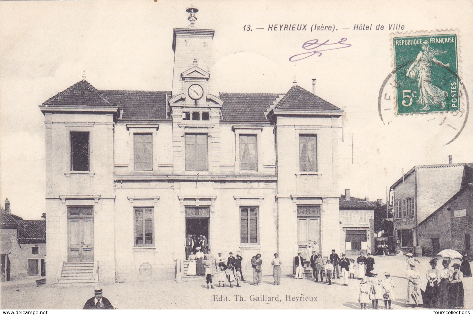 CPA 38 @ HEYRIEUX - Hôtel De Ville (Mairie) Sortie Animée En 1907 - Autres & Non Classés