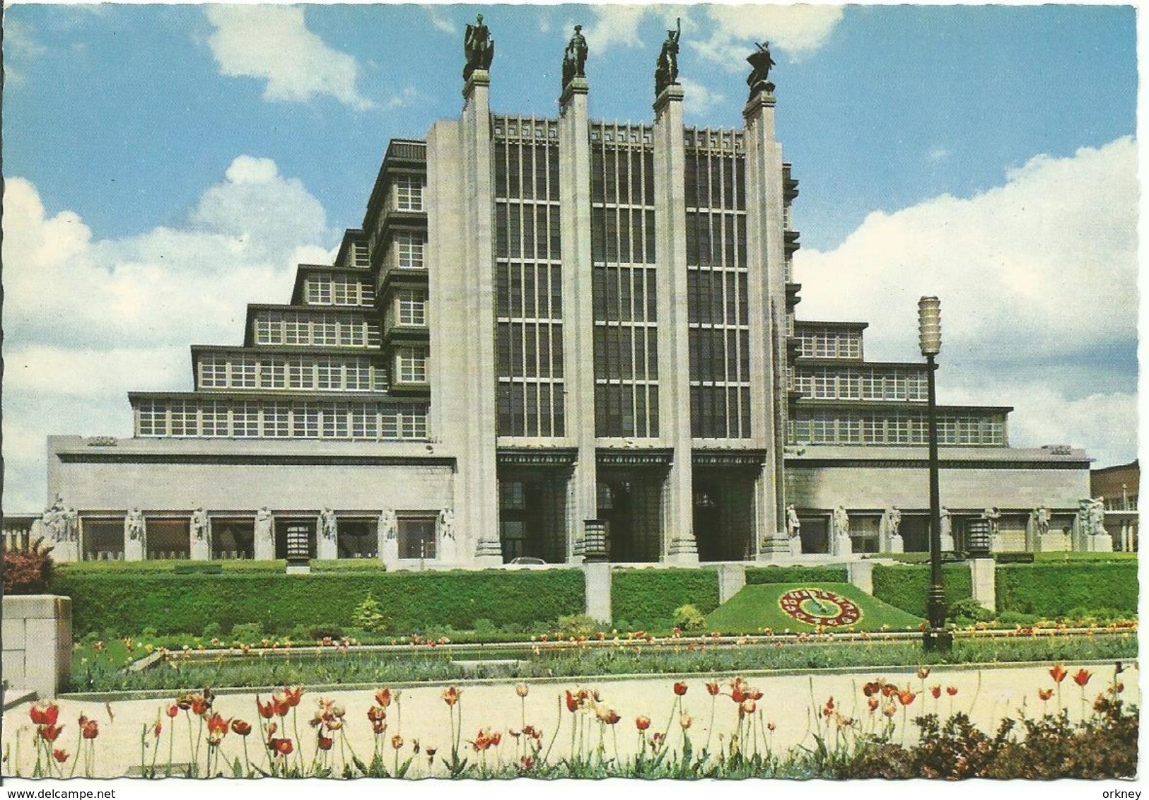 T 7 Brussel  Heizel- Grote Eeuwfeestpaleizen - Monumenten, Gebouwen