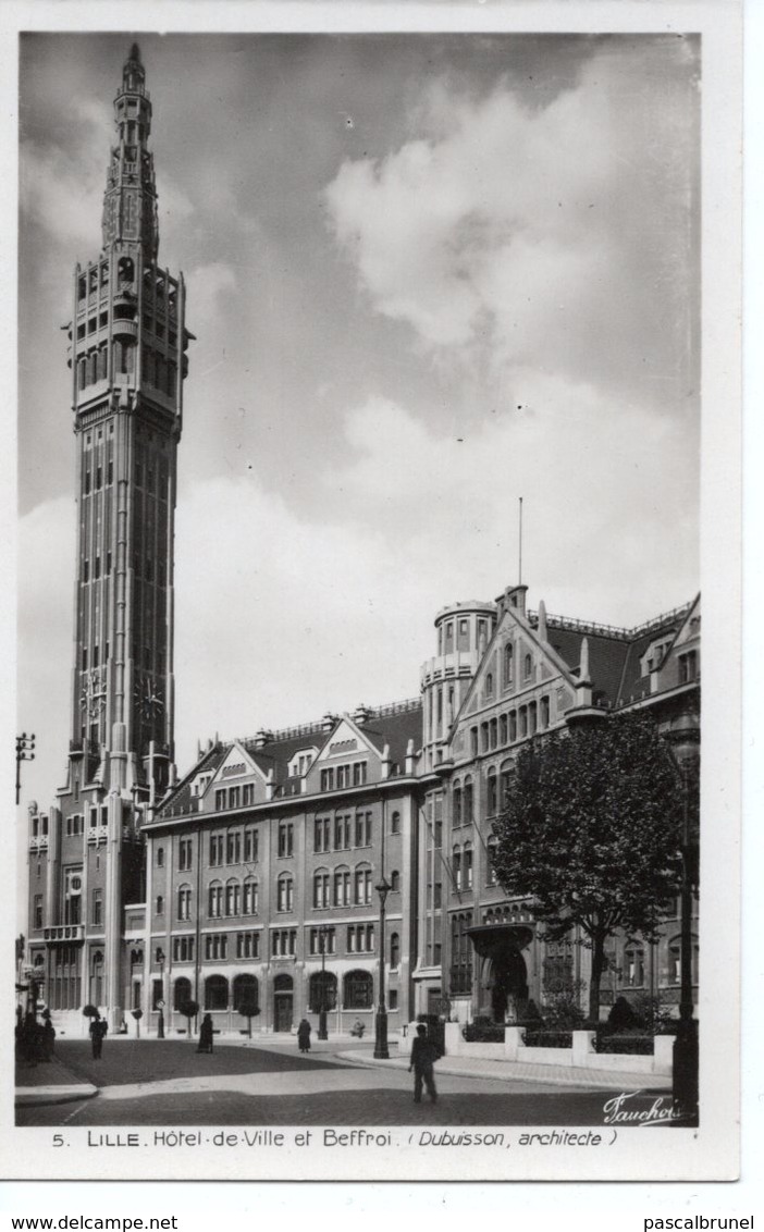 LILLE - HOTEL DE VILLE ET BEFFROI - Lille