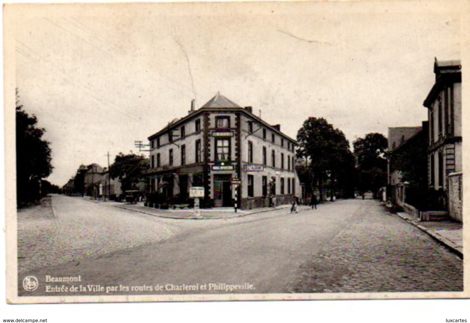 BEAUMONT. ENTREE DE LA VILLE PAR LES ROUTES DE CHARLEROI ET PHILIPPEVILLE. - Beaumont