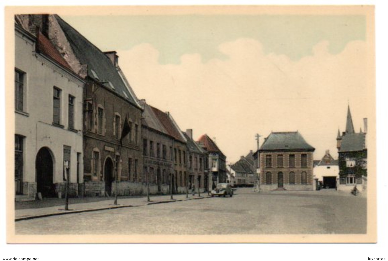 CHIEVRES. LA GRAND'PLACE. A GAUCHE LA GENDARMERIE. - Chievres