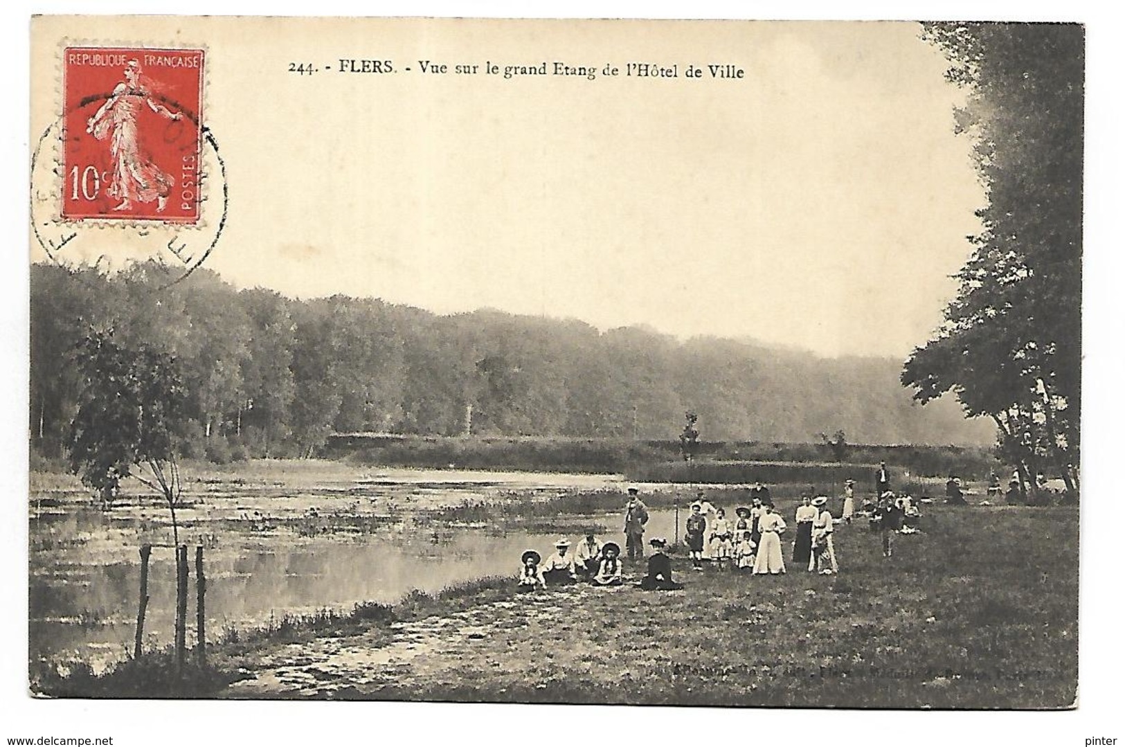 FLERS - Vue Sur Le Grand Etang De L'Hôtel De Ville - Flers