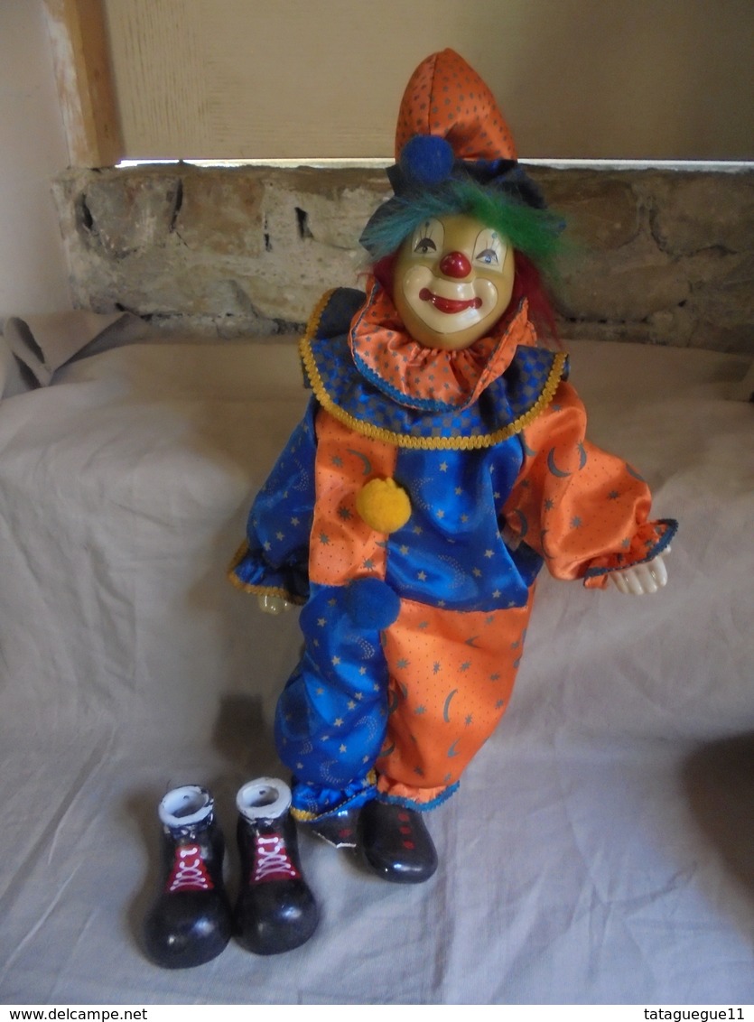 Ancien - Clown en terre cuite (A restaurer)