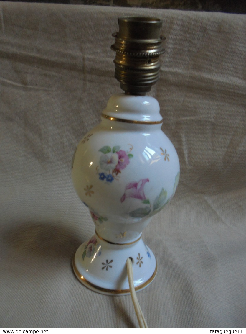 Ancien - Petit Pied De Lampe De Chevet En Porcelaine - Luminaires & Lustres