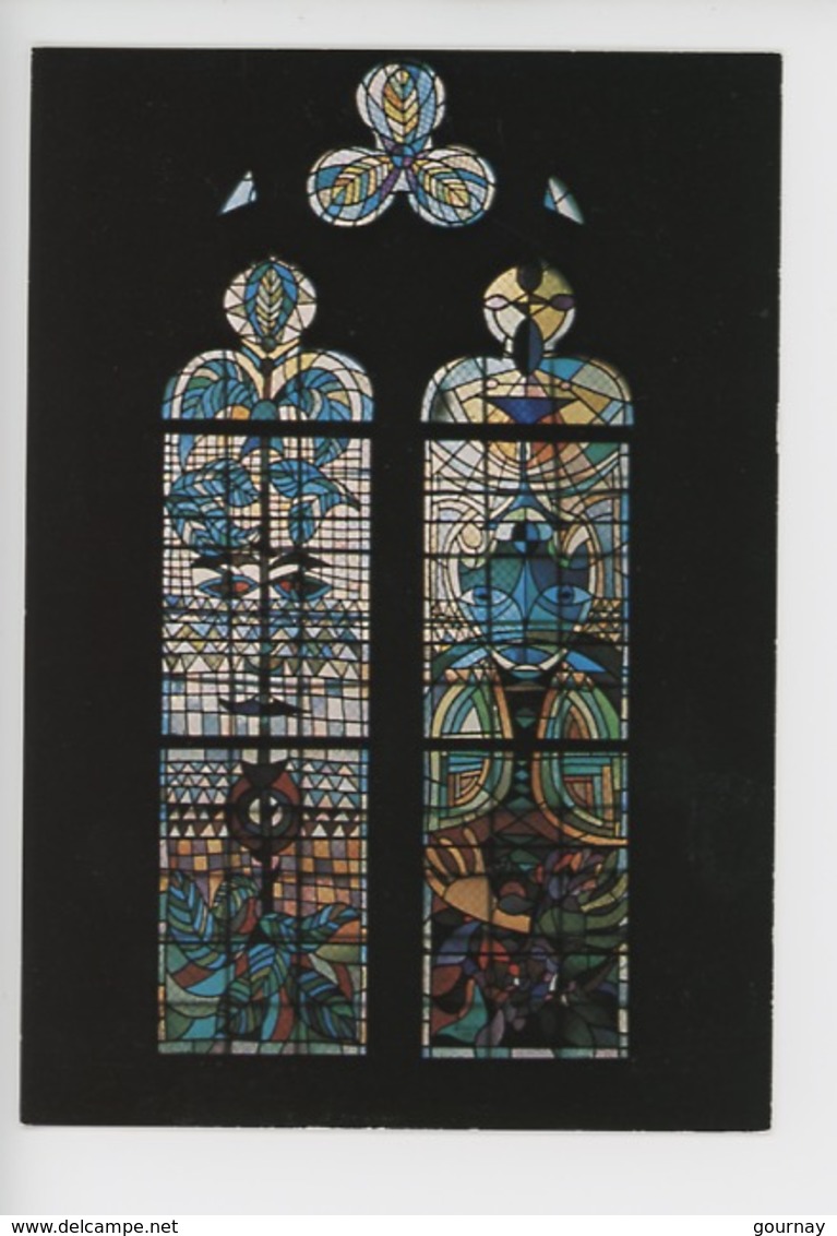Jean Cocteau 1889-1963 : Vitrail Vitraux - Choeur , La Colombe De La Paix (église Saint Maximin De Metz) Cp Vierge - Objets D'art