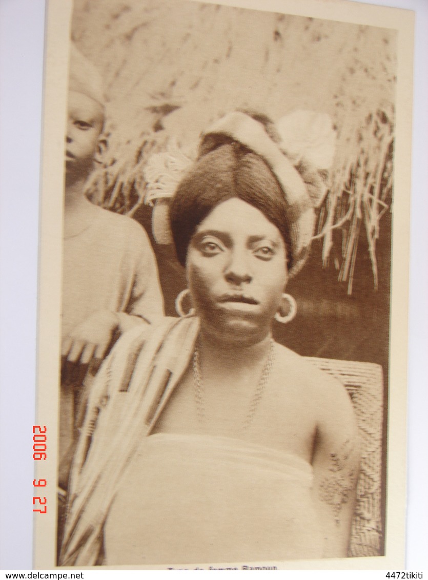 C.P.A.- Afrique - Cameroun - Missions Prêtres Sacré Coeur - Type De Femme Bamoun - 1950 - SUP (BD68) - Cameroun