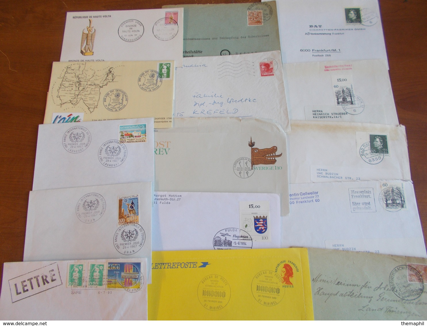 Lot N° 594  MONDE  Une Archive De Plus De 500 Lettres - Colecciones (en álbumes)