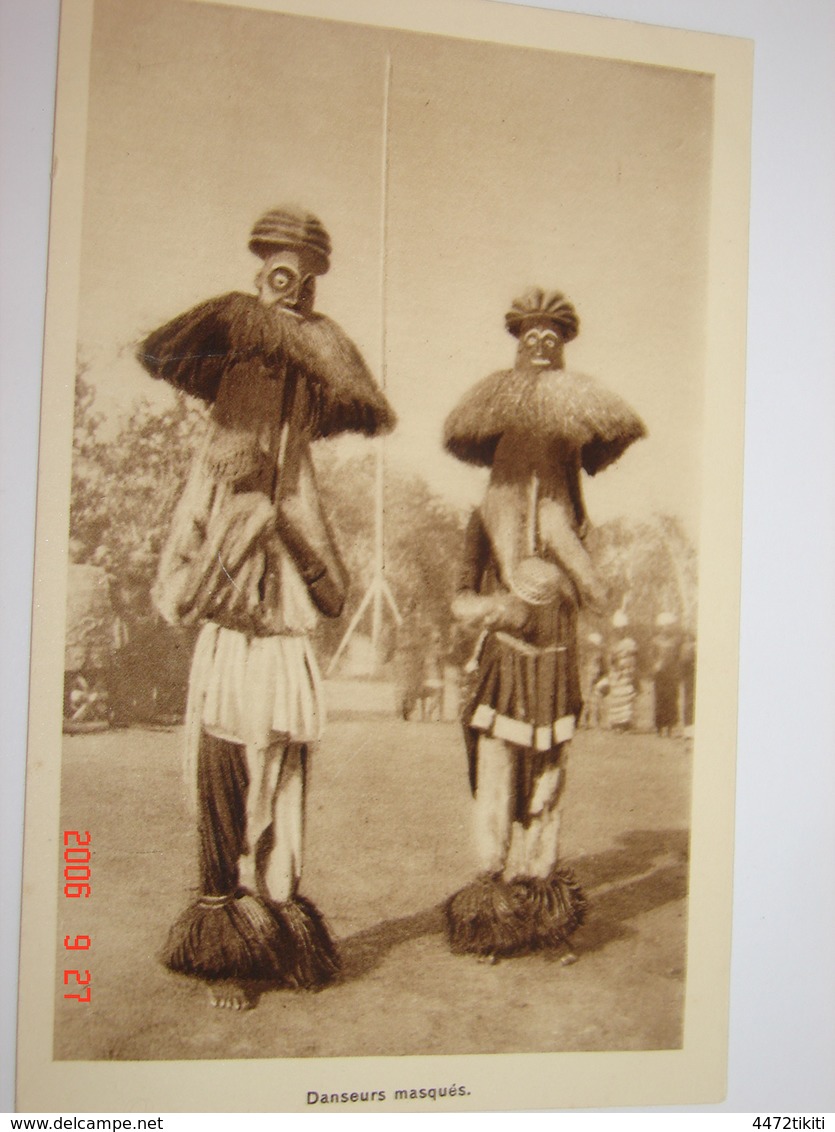 C.P.A.- Afrique - Cameroun - Missions Prêtres Sacré Coeur - Danseurs Masqués - 1950 - SUP (BD75) - Cameroun