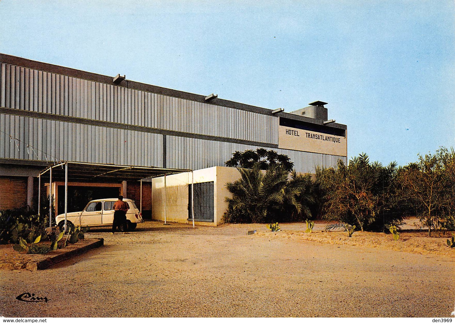 OUARGLA - Oasis - Hôtel Transatlantique - Renault 4L - Ouargla