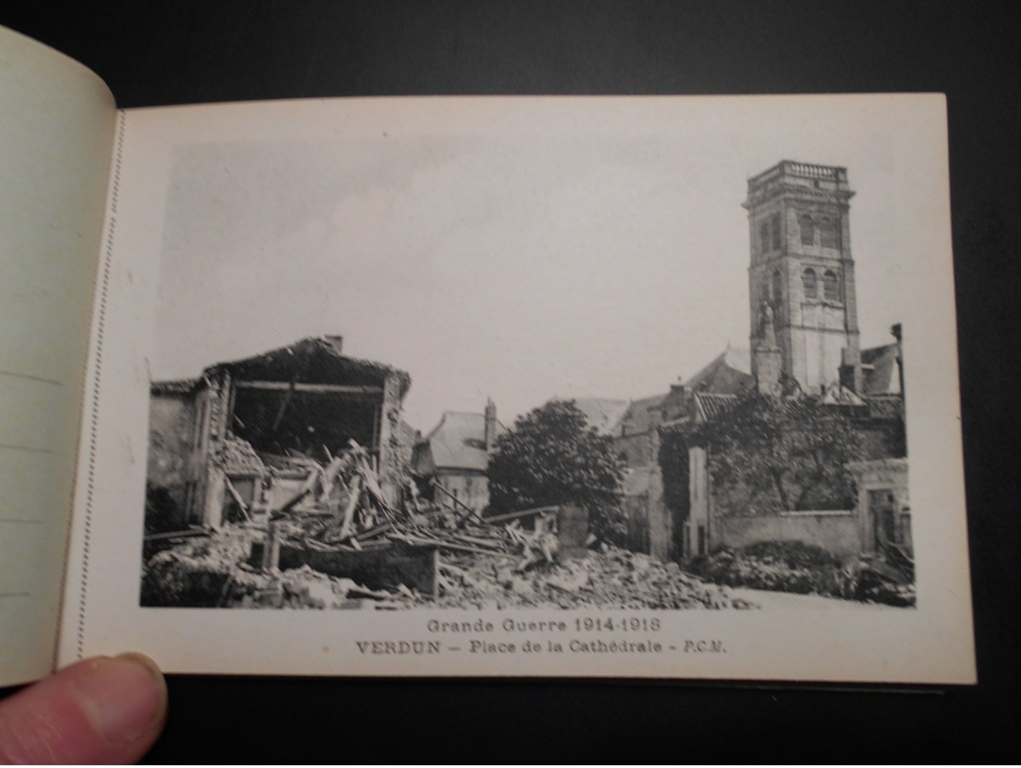 CPM - 1918 - VERDUN SES RUINES - CARNET de 20 CARTES Postal - Voir Scan - Brrrrrrrr