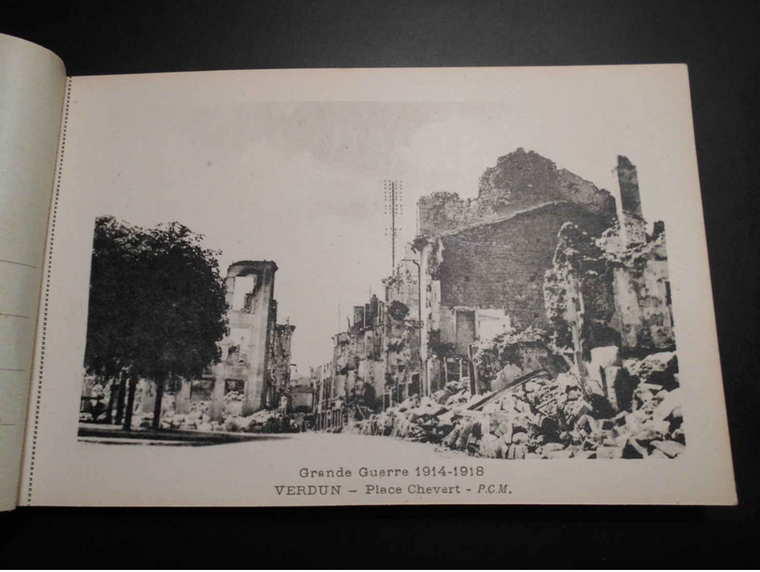 CPM - 1918 - VERDUN SES RUINES - CARNET de 20 CARTES Postal - Voir Scan - Brrrrrrrr