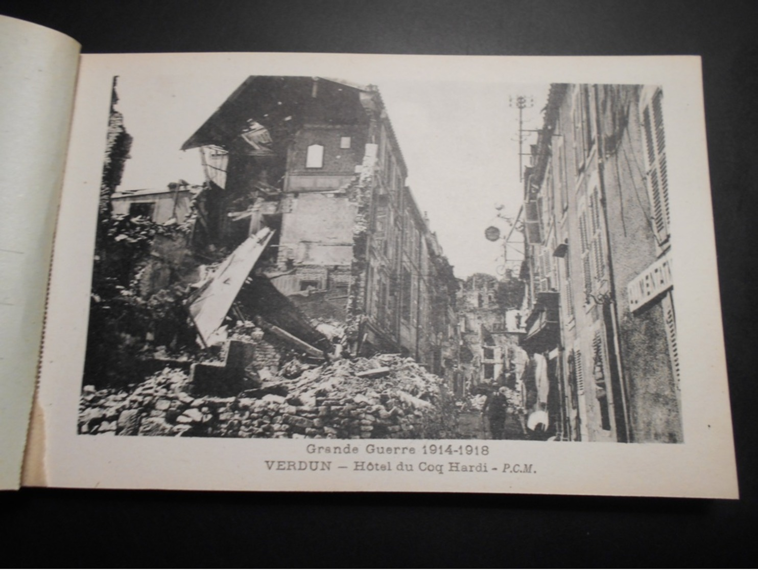 CPM - 1918 - VERDUN SES RUINES - CARNET de 20 CARTES Postal - Voir Scan - Brrrrrrrr