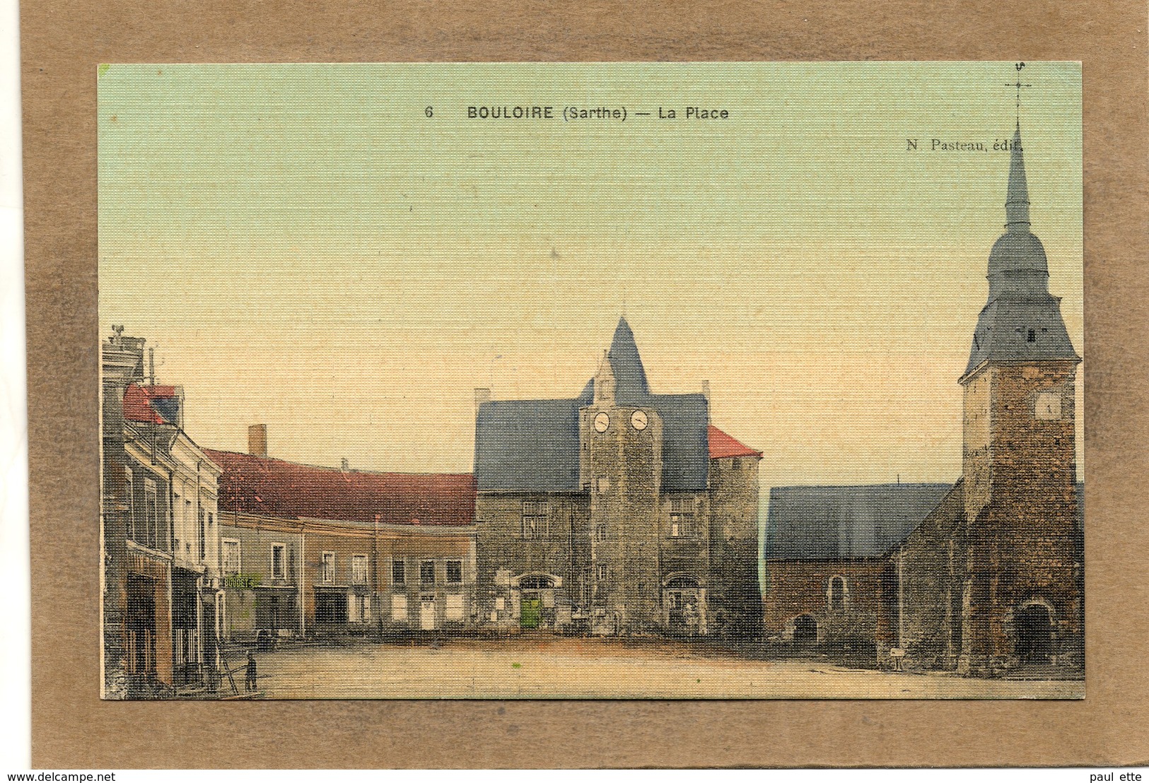 CPA - BOULOIRE (72) - Vue De La Place De L'Eglise Et De La Mairie Au Début Du Siècle - Carte Aspect Toilé - Bouloire