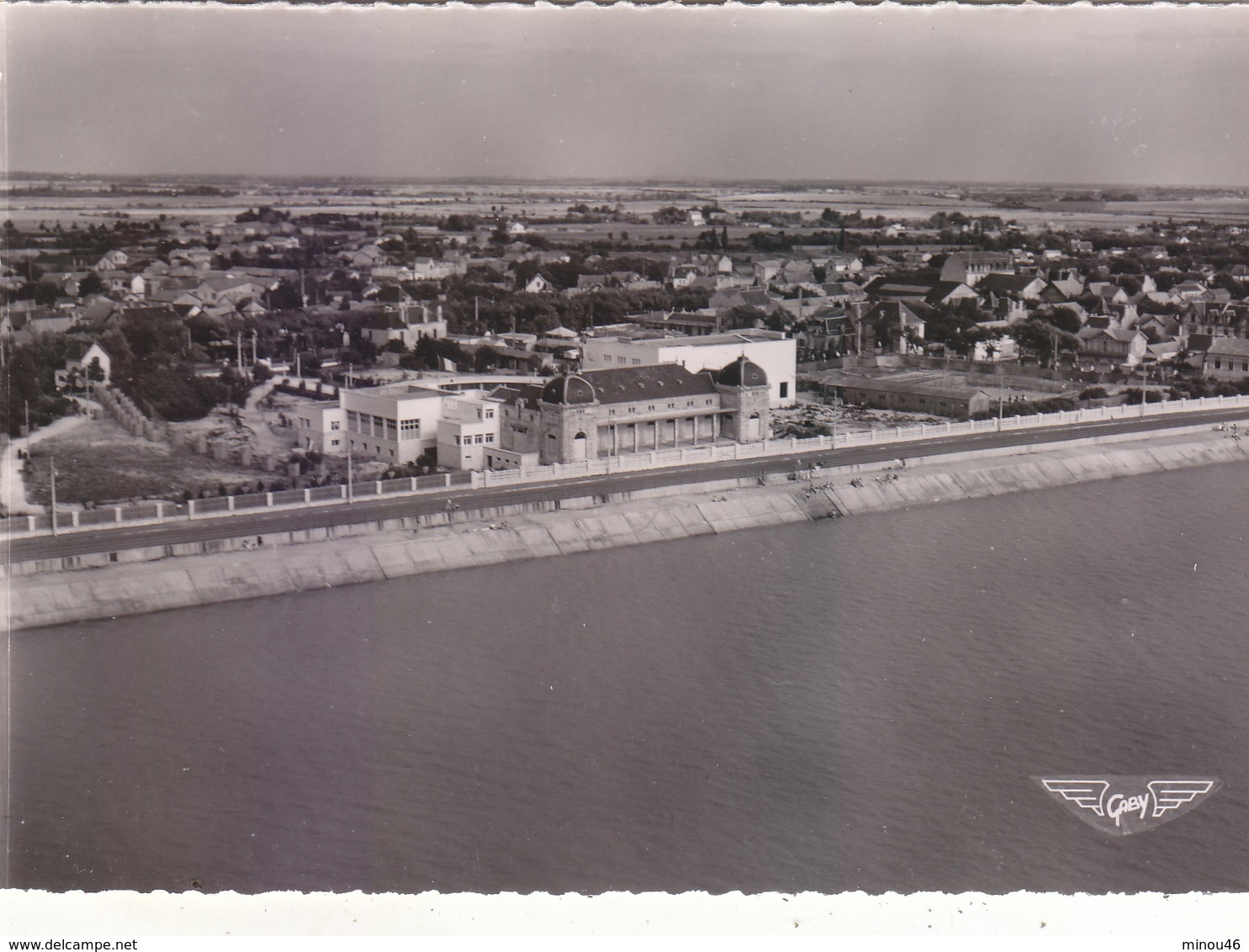 CHATELAILLON : T.RARE CPSM G.F.ANNEES 50.VUE AERIENNE DE LA DIGUE.N. CIRCULEE.ETAT PARFAIT.PETIT PRIX.COMPAREZ!!! - Châtelaillon-Plage