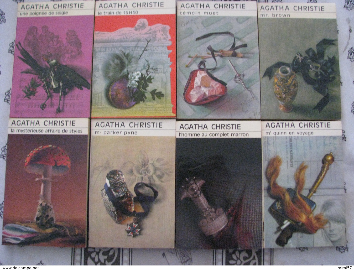 Lot De 30 Livres D'AGATHA CHRISTIE - Bücherpakete