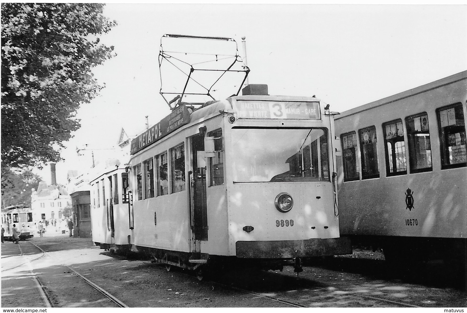 NAMUR TRAM N°3 TERMINUS LE LONG DE LA GARE - Lieux