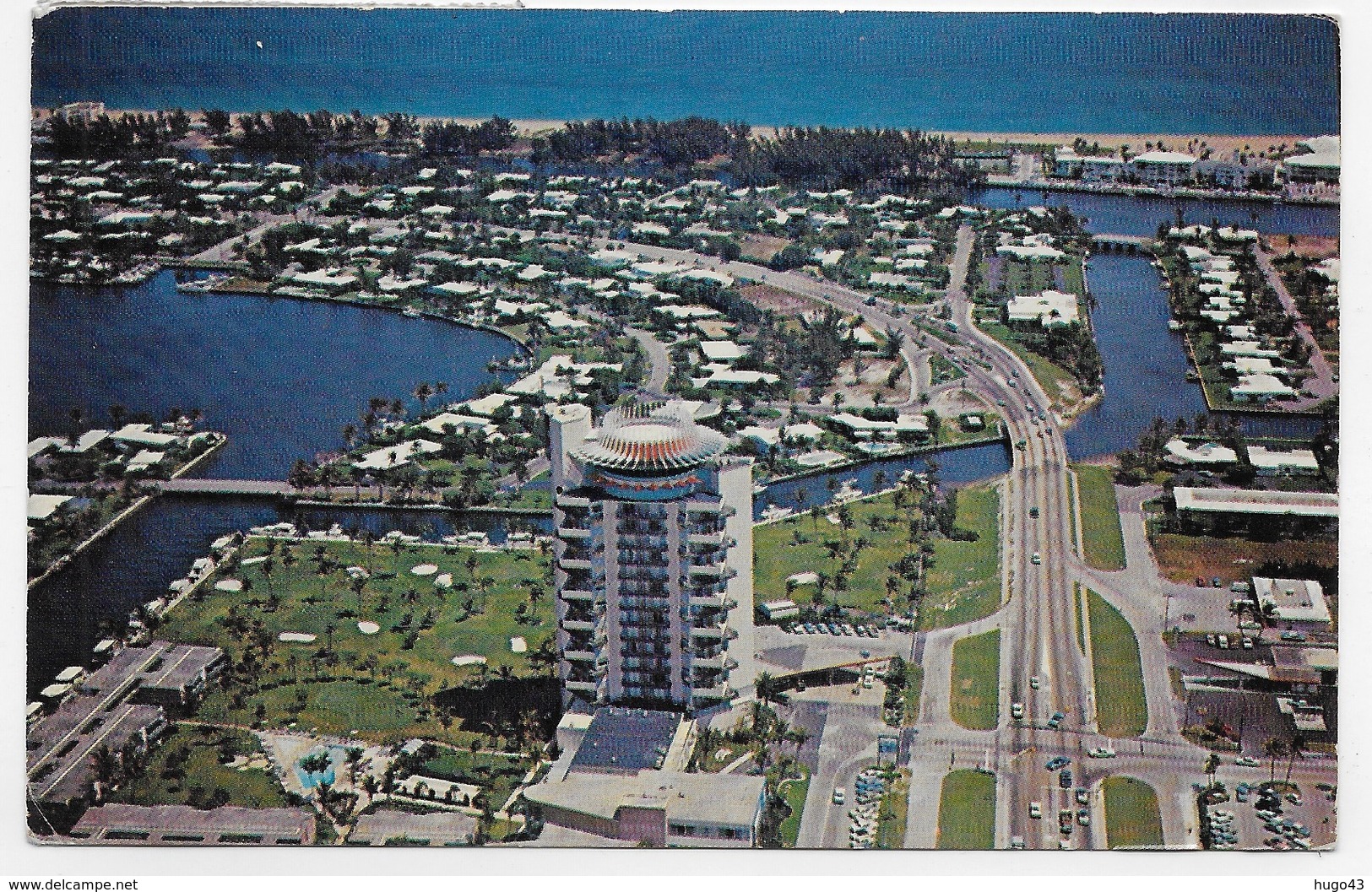 (RECTO / VERSO) FLORIDA - LAUDERDALE - PIER 66 - N° 7032 - BEAU TIMBRE JAMAIQUE - FORMAT CPA VOYAGEE - Fort Lauderdale