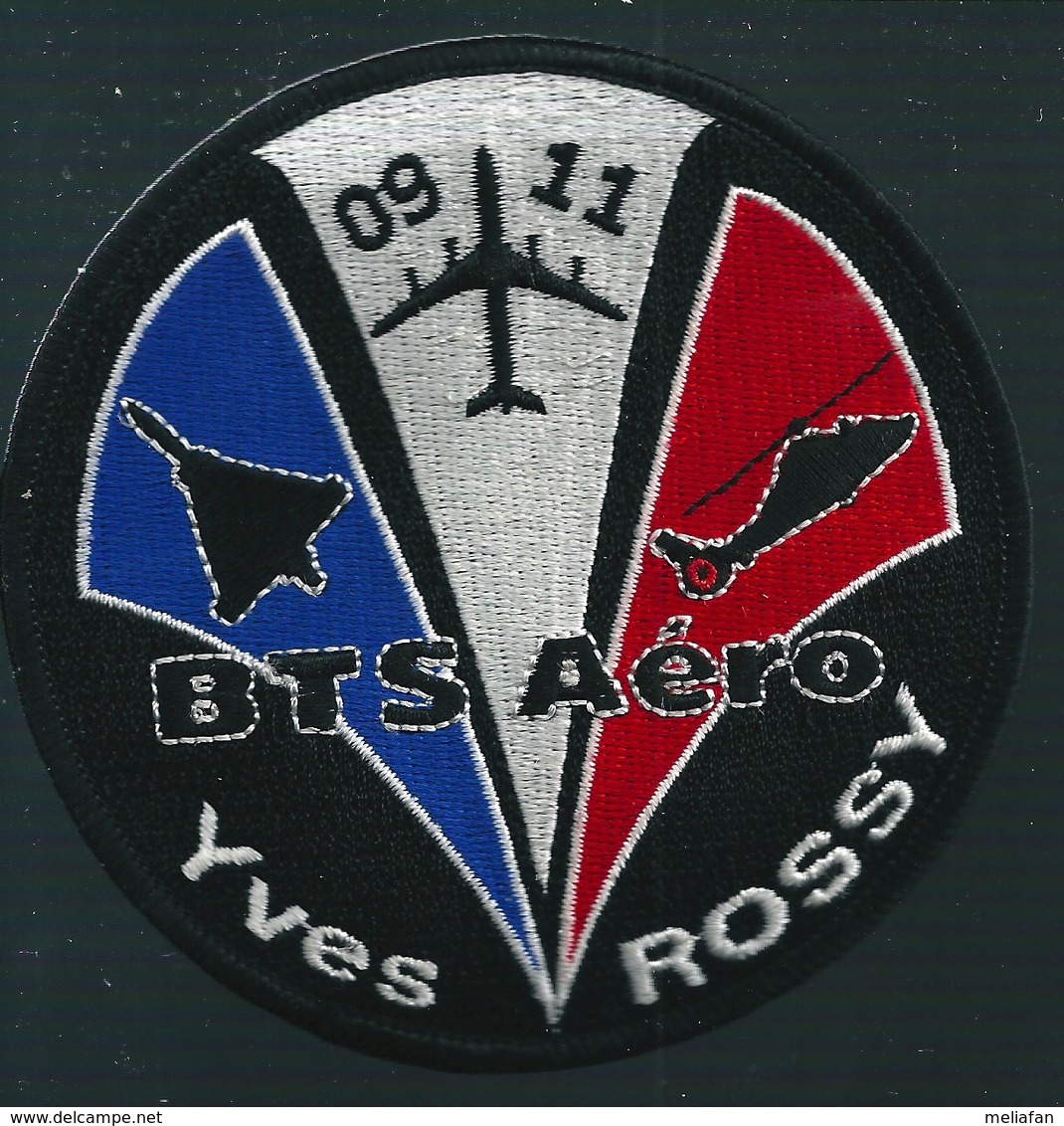 V257 - BADGE BTS AERO HAZEBROUCK - PROMOTION 2011 YVES ROSSI - Badges D'équipage