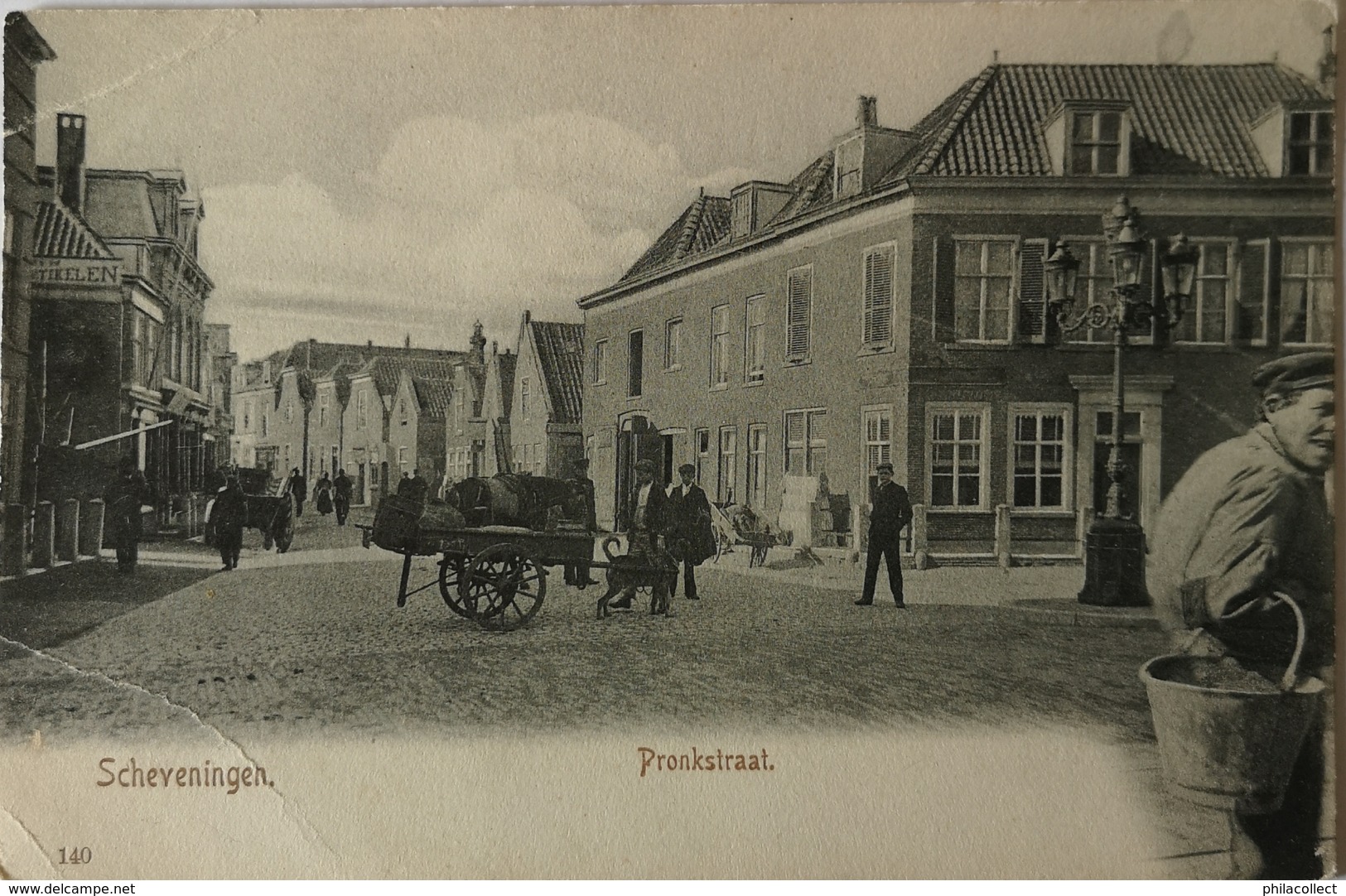 Scheveningen // Pronkstraat Met Hondenkar Ca 1900 Lichte Hk Vouw - Scheveningen