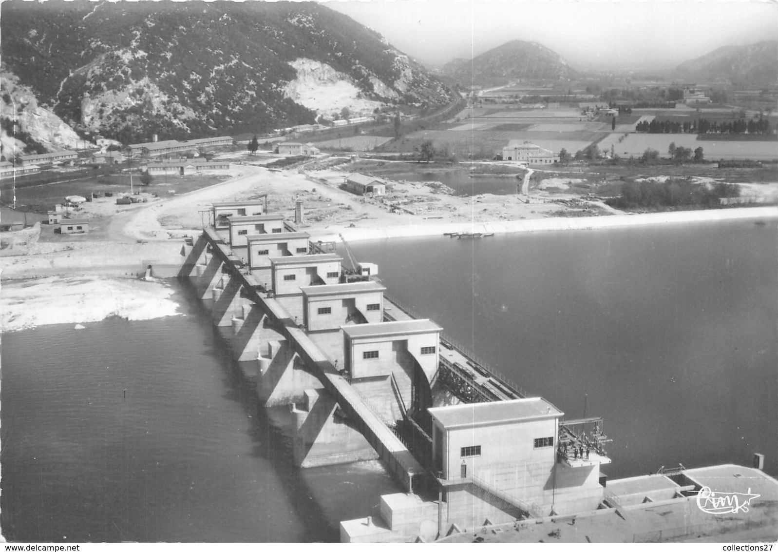 26-DONZERE- AMENAGEMENT DU RHONE- VUE AERIENNE SUR LE BARRAGE DE RETENUE - Donzere