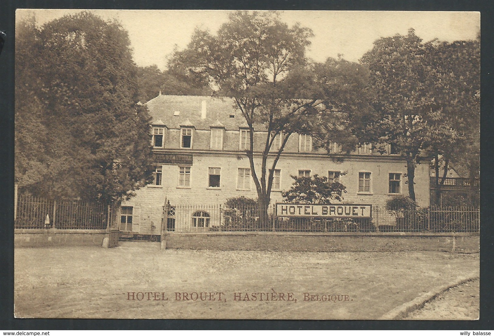 +++ CPA - HASTIERE - Hôtel Brouet  // - Hastière