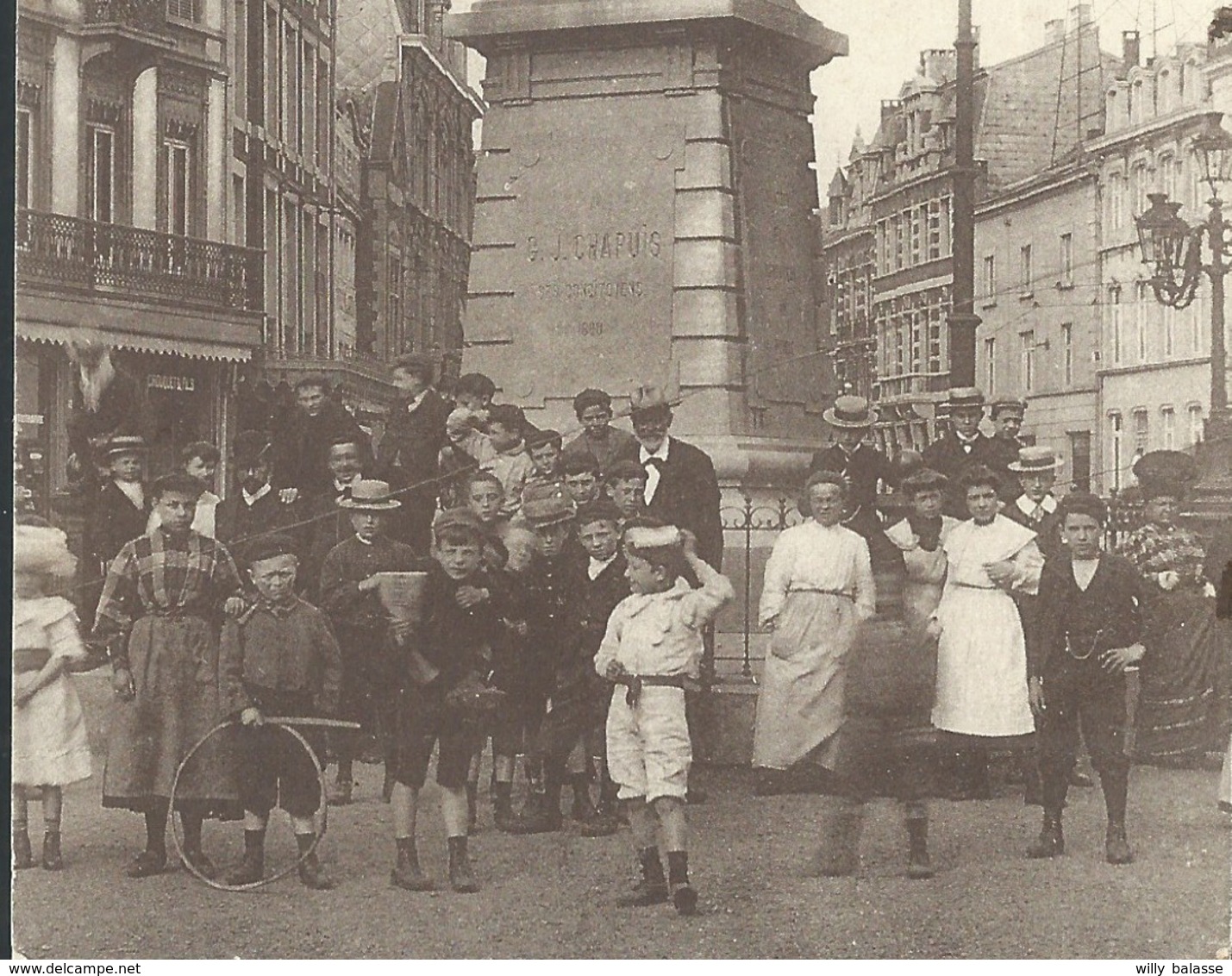 +++ CPA - VERVIERS - Le Monument Chapuis - Carte Animée   // - Verviers