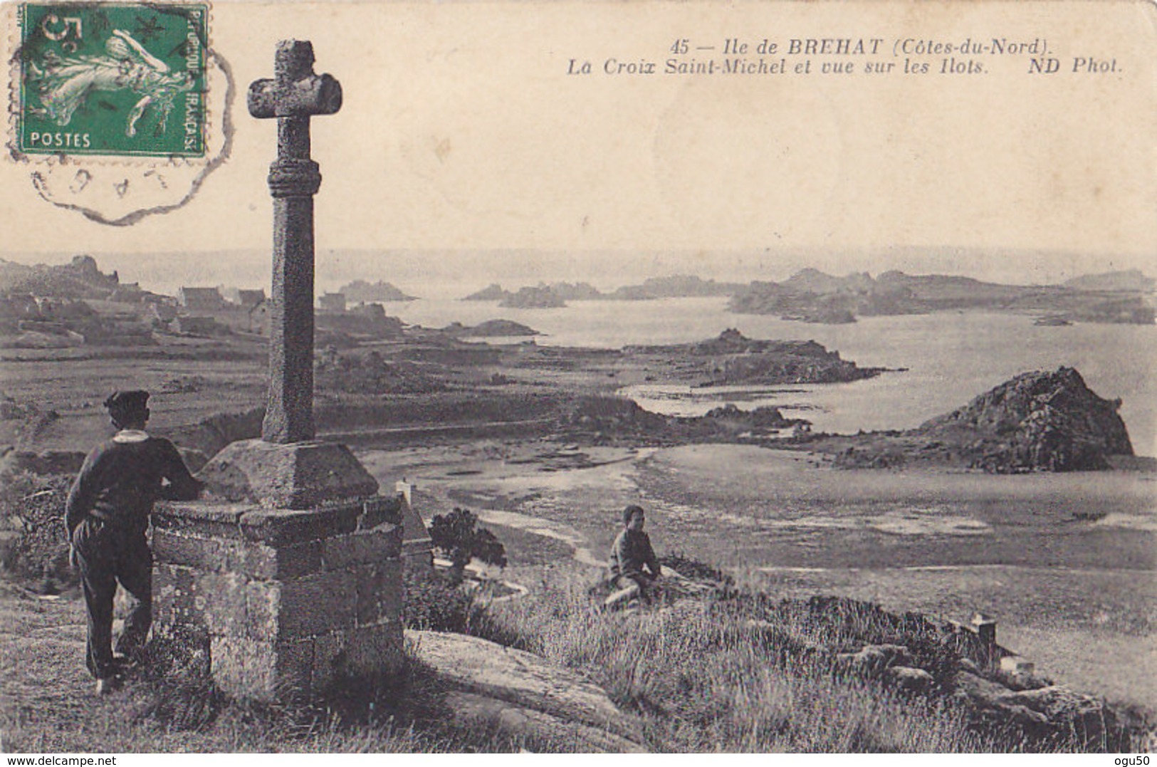Ile De Brehat (22) - La Croix Saint Michel Et  Vue Sur Les Ilots - Otros & Sin Clasificación