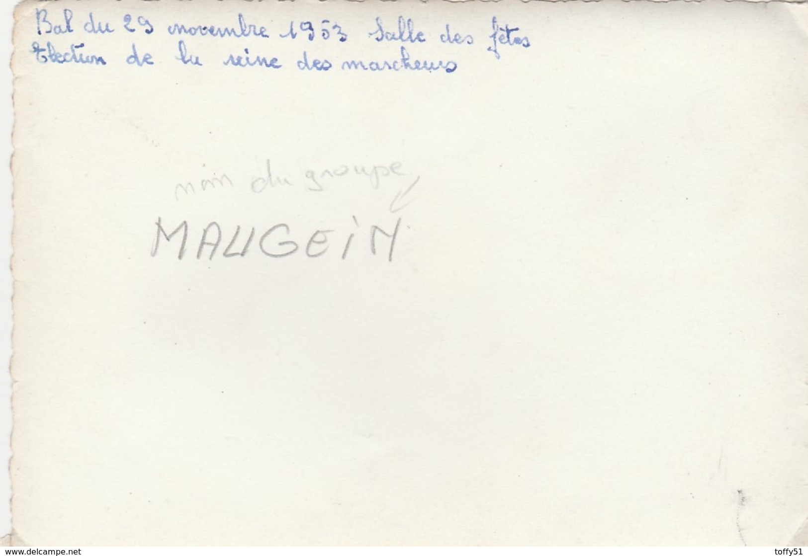 PHOTO (12.5x8.5 Cm) GROUPE ACCORDÉONISTE "MAUGEIN" BAL NOVEMBRE 1953 SALLE DES FÊTES REINE DES MARCHEURS - Singers & Musicians