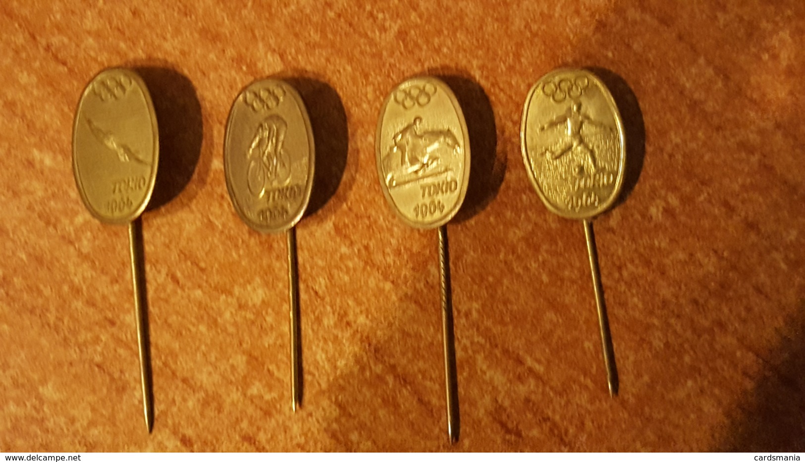 4 Pins Distintivi Delle Olimpiadi Di Tokyo 1964 Vintage - Altri & Non Classificati