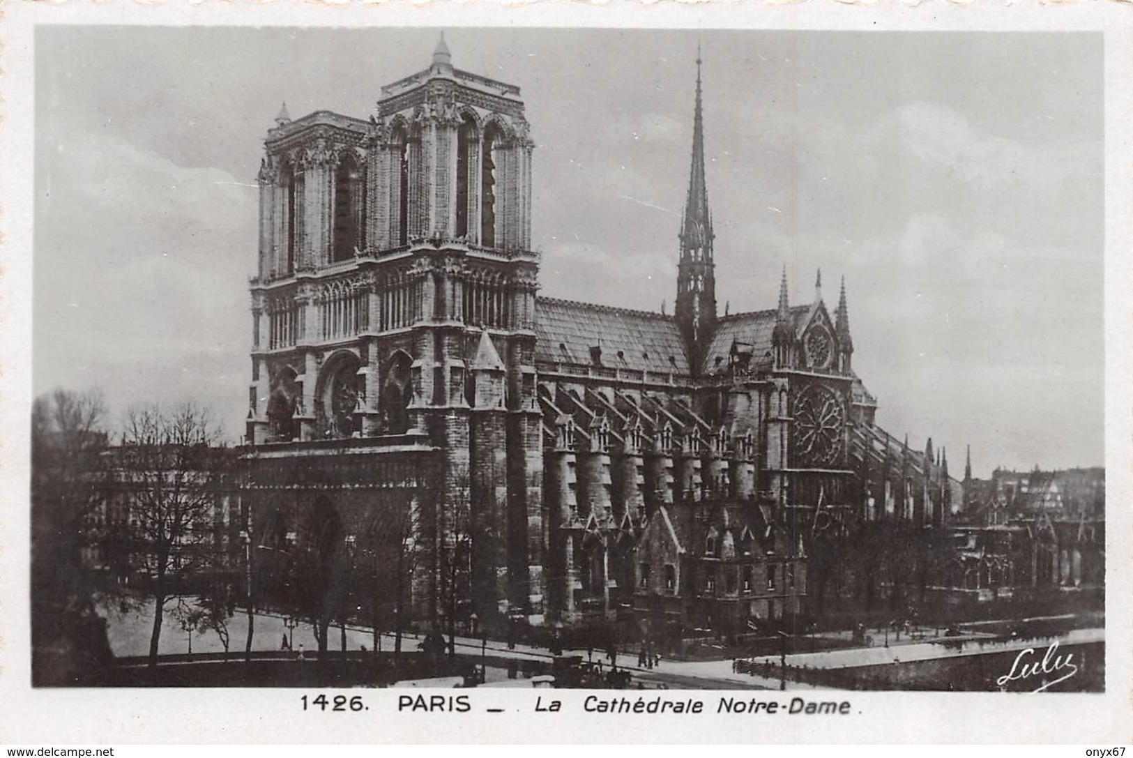 Carte Postale PARIS (75) Cathédrale Notre-Dame 1163-1260 Flèche Tombée Le 15-04-2019 Bateau-Eglise-Religion - Kerken