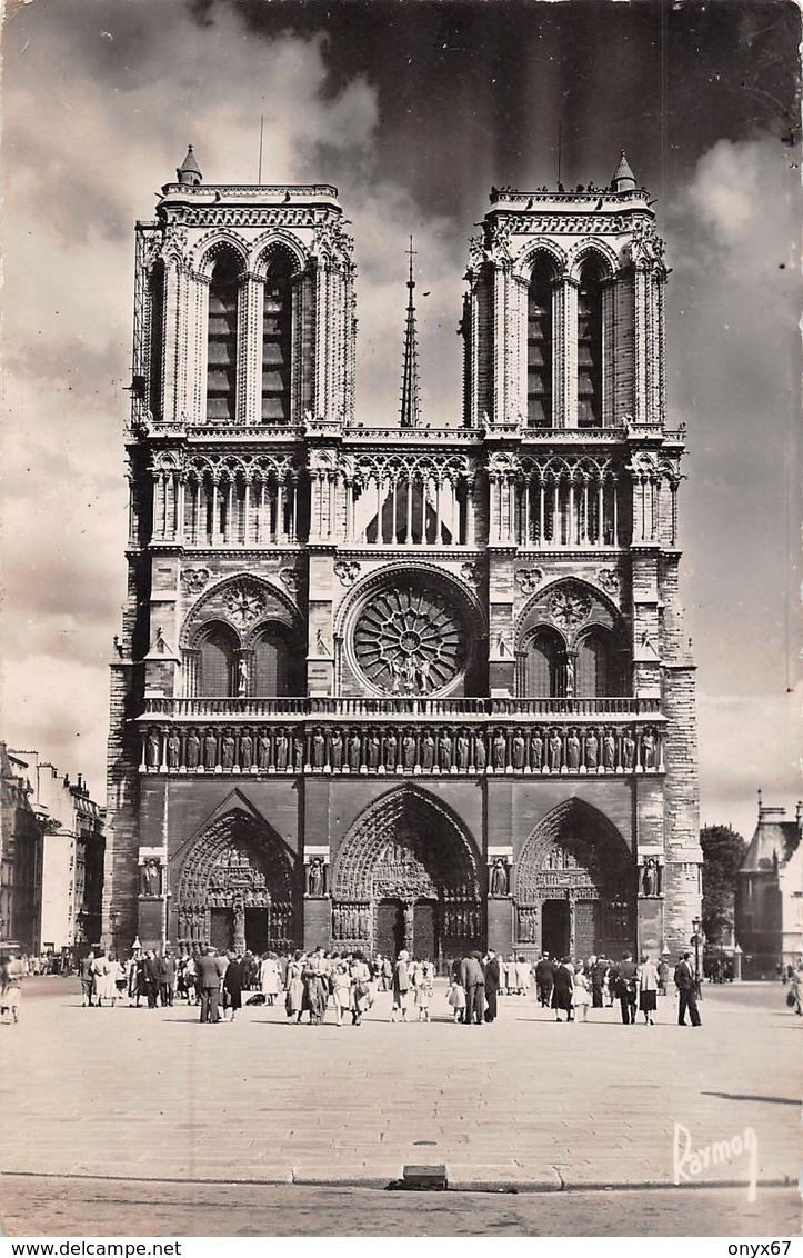 PARIS (75) Cathédrale Notre-Dame 1163-1260 Les 2 Tours-Eglise-Religion - Kerken