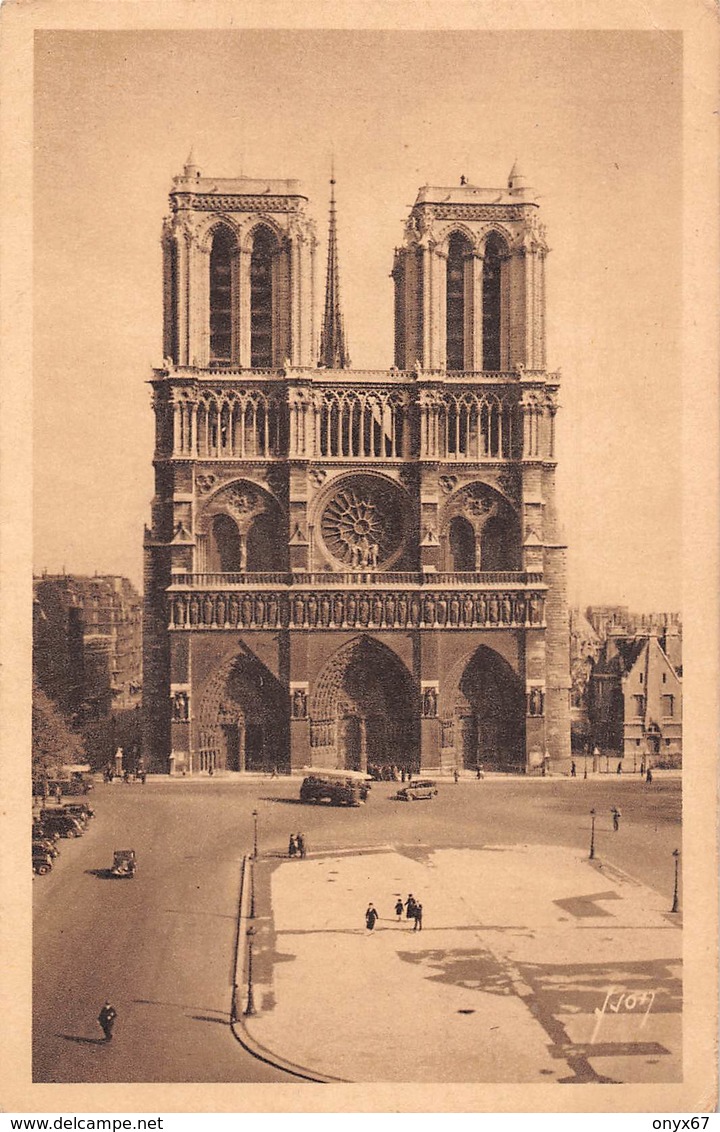 PARIS (75) Cathédrale Notre-Dame 1163-1260 Les 2 Tours-Eglise-Religion - Kerken