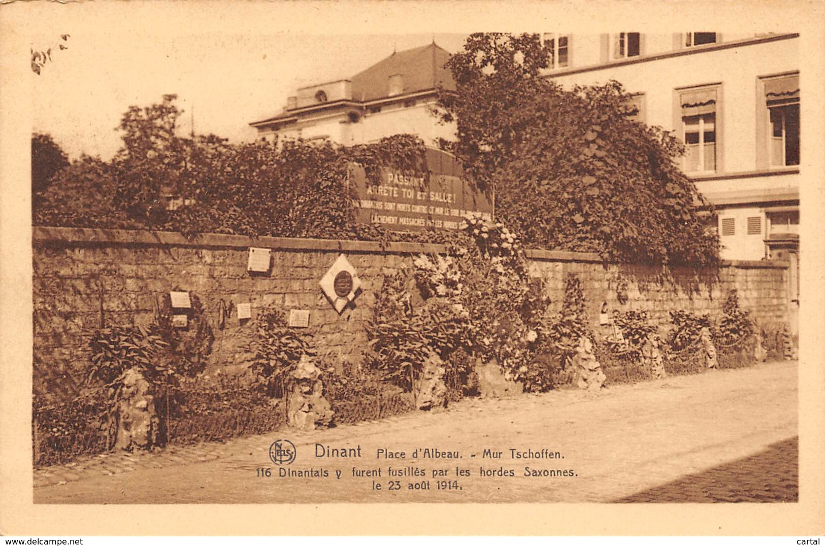 DINANT - Place D'Albeau - Mur Tschoffen - Dinant